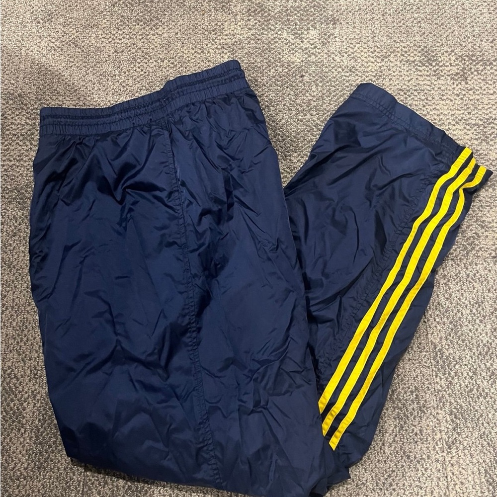 Adidas Y2K  Navy Blue with Yellow Stripes Mens Size Medium